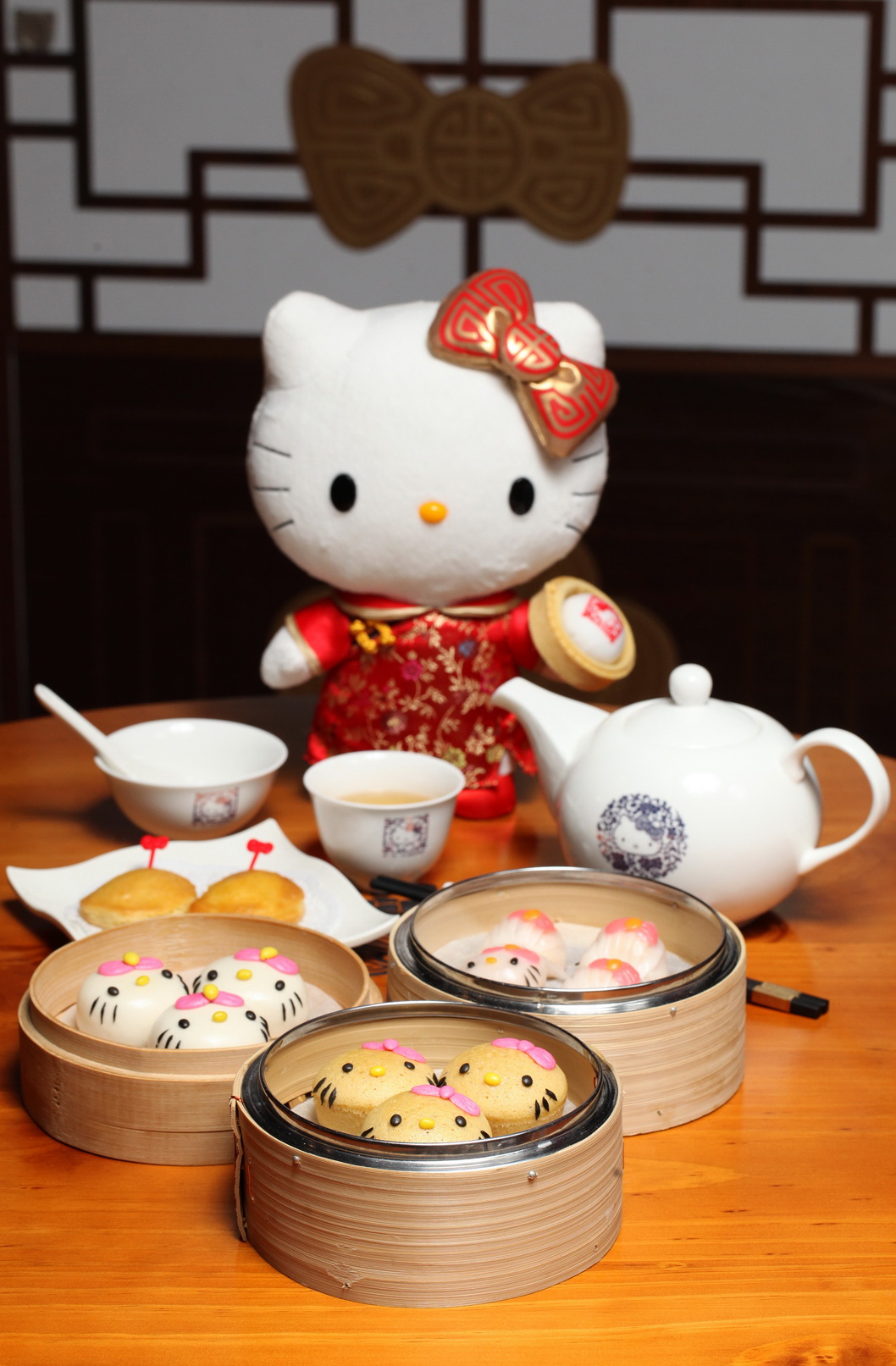1st Chinese Cuisine of Hello Kitty Landed HK