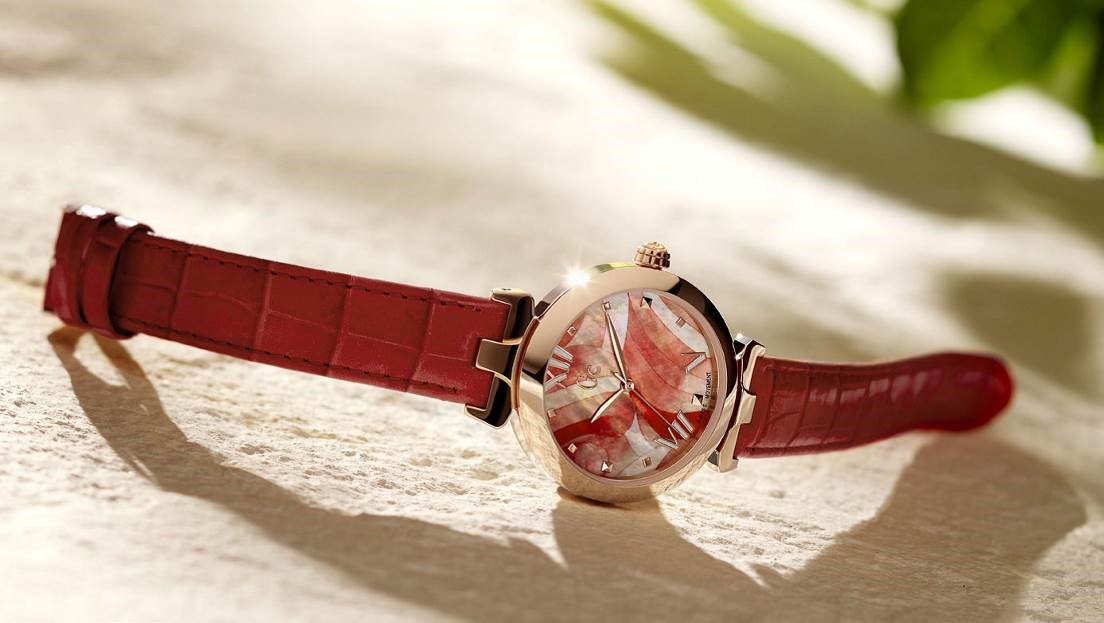 Gc橘紅晨曦系列腕錶 如陽光般和煦 印證母親恆久不變的愛